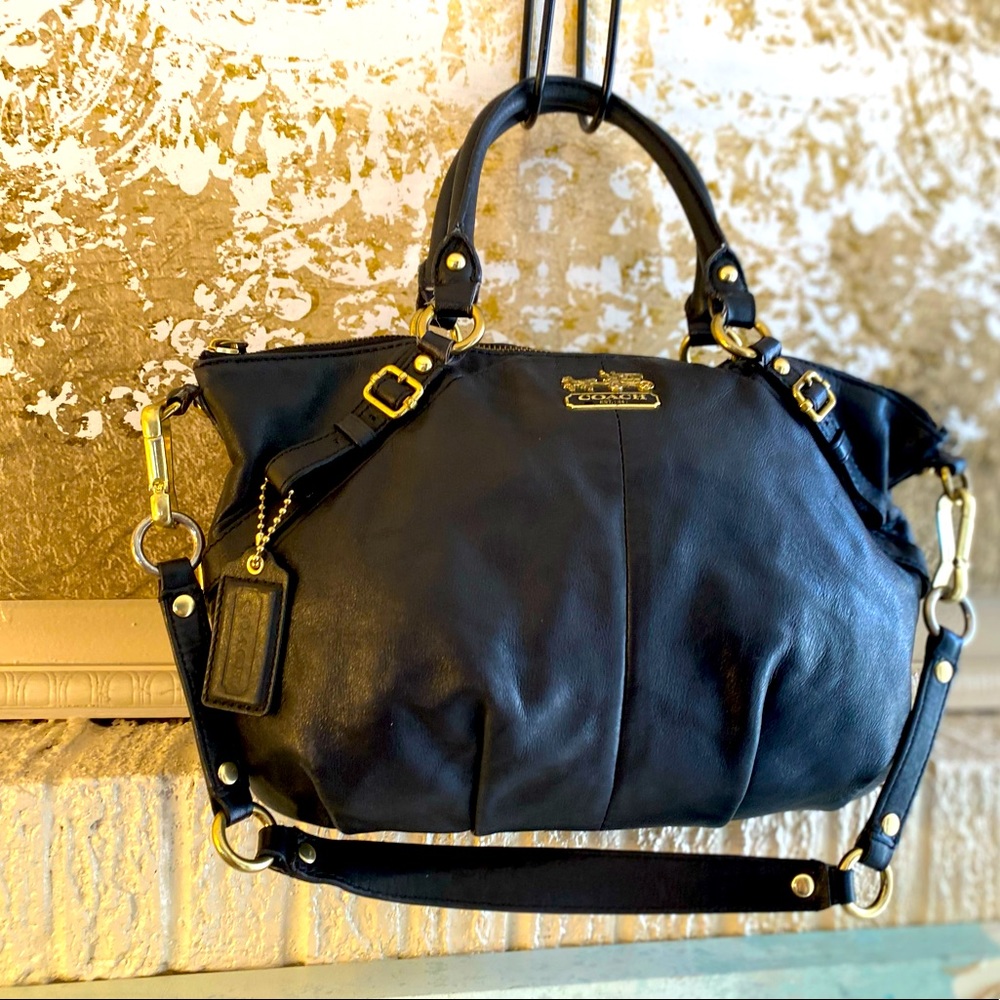 Coach black leather shoulder bag